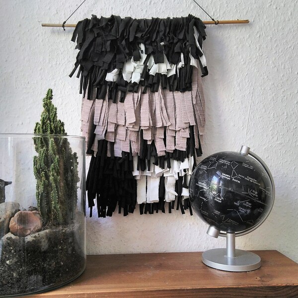 Wandbehang, Boho Wanddeko, textile Wandekoration in schwarz-beige