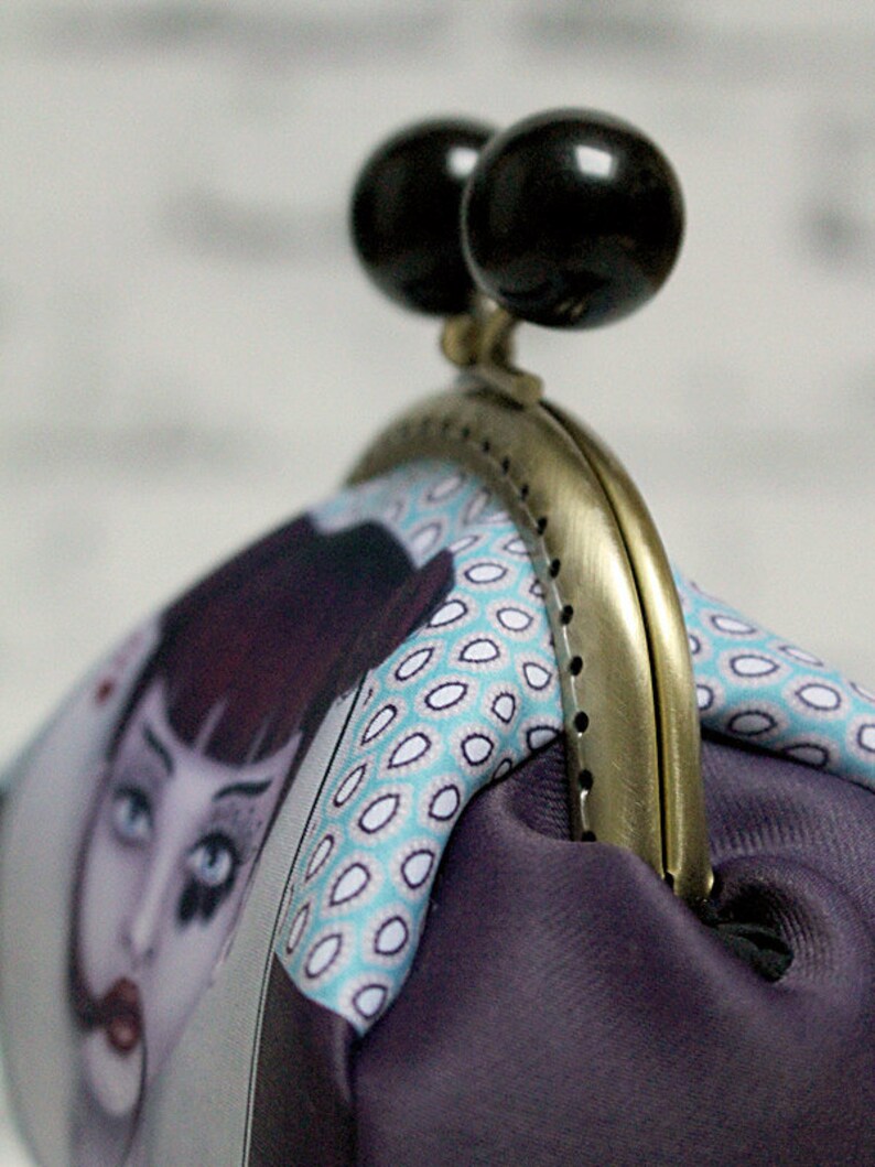 design Illustration Original coin purse with clasp 2 de coeur Made in France textile printing and sewing by Andi Lee