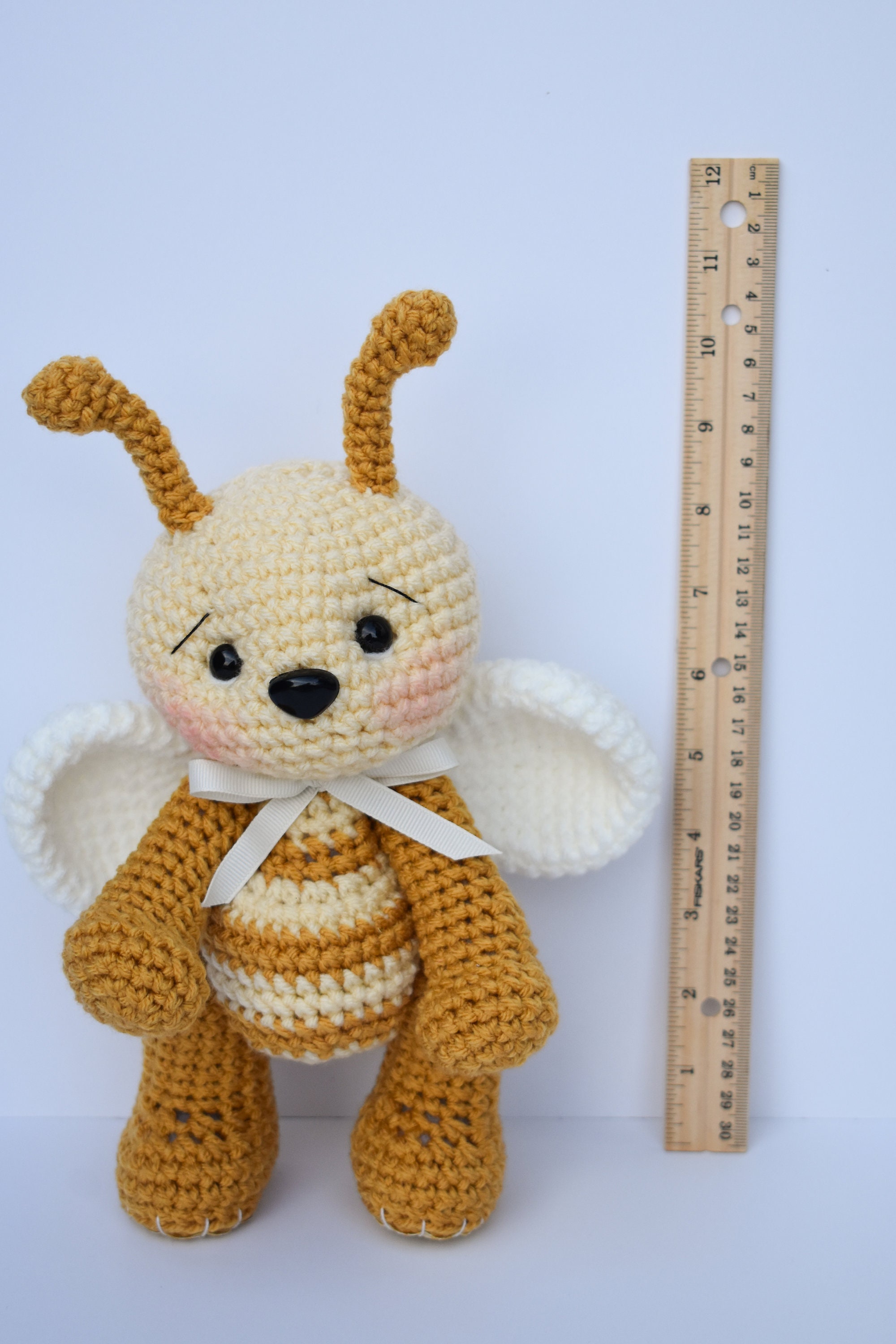 Bloom the Brave Bumble Bee Crochet Pattern - Etsy