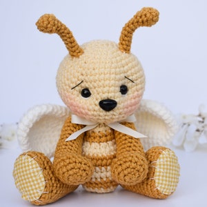 Bloom the Brave Bumble Bee Crochet Pattern