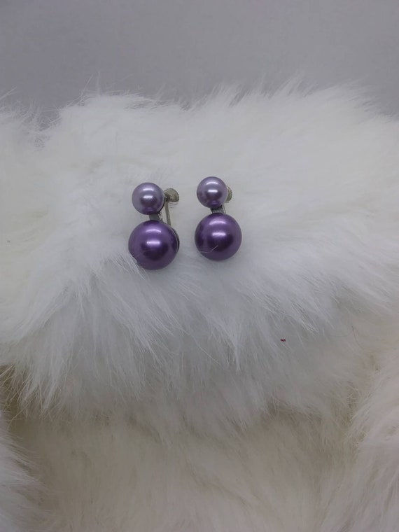 Gorgeous Faux Purple Pearl Screw Back Earrings Ma… - image 1