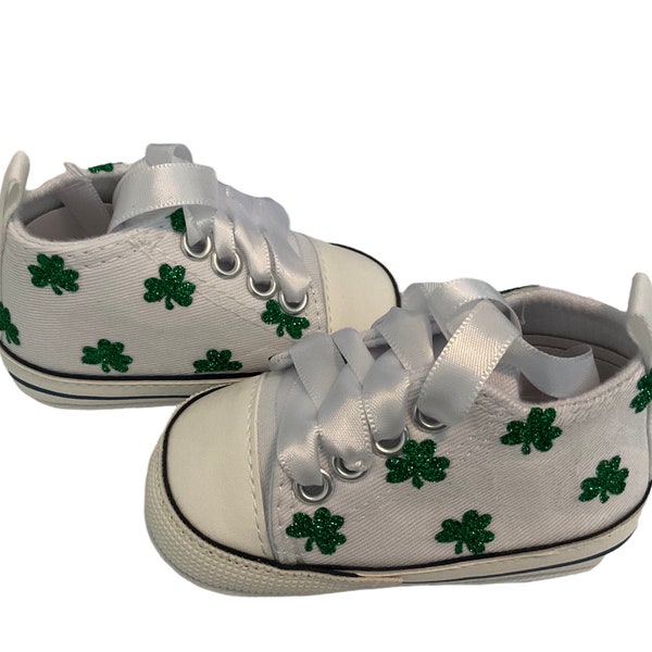 St. Patrick’s Day Baby, Custom baby high top shoes, baby walkers, shamrock baby high tops, baby shower gift, baby shoes, unisex baby shoes