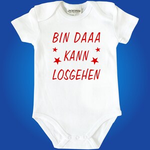 Kurzarm oder Langarm Jacky Baby-Body Babybody Einteiler mit Spruch Bin daaa kann losgehen Kurzarm - Rot