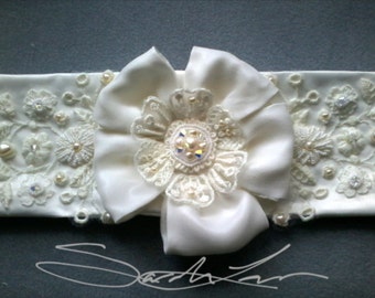 Handmade Beaded Lace Bridal Sash: Swarovski Crystals, Pearl  display picture 2