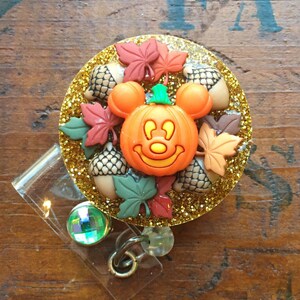 Disney* Halloween Mickey* Main Street Wreath* Badge Reel