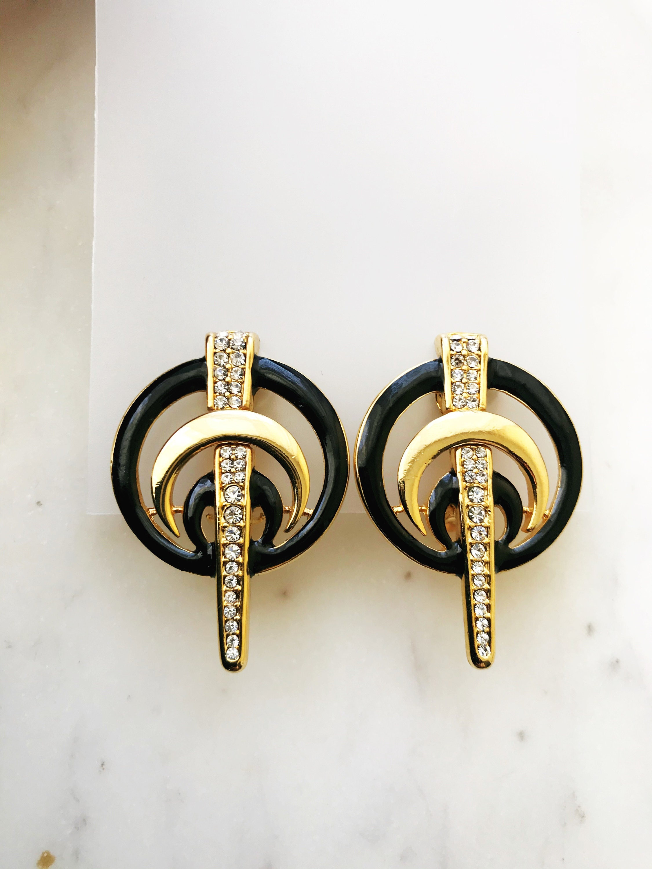 Boucles D'oreilles Clip Vintage Couleur Or Avec émail Noir Et Cristaux - Modèle 3272, Occasion Bon état