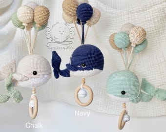 Personalised Flying Whale Gift Set - Whale Rattle, Pacifier Clip, Car seat / Stroller Toy - Ensemble Cadeau Bébé Baleine au Crochet