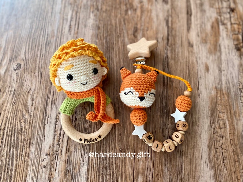 Personalized Little Prince Baby Gift Set - Rattle, Pacifier Holder - Cadeau Bébé Personnalisé Le Petit Prince - Hochet, Attache-tétine image 5