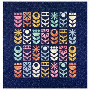 Tall poppy quilt pattern PDF download – modern flower quilt