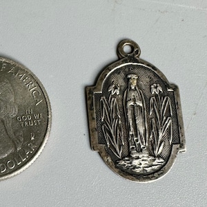 French vintage pendant necklace religious Notre Dame de Lourdes medal