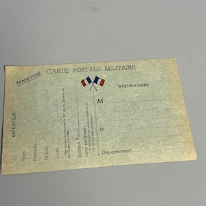 Cartão postal militar francês vintage, lembrança sem escrita, com bandeiras francesas