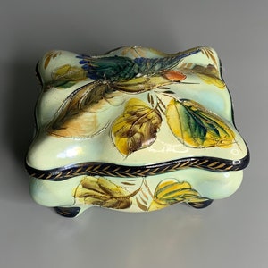 Belgium porcelain jewelry vintage exotic bird design H. Bequet Quaregnon Trinket knick knack box porcelain pottery hand painted