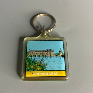 Denmarkl vintage keychain holder advertising Chenonceau chateau casle