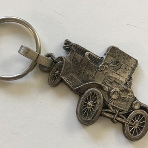 keychain French vintage keychain holder advertising europ auto shop mi-century collectible vintage cars Ford porte clef