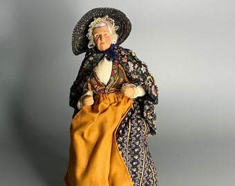 French vintage Santon doll clay elderly lady design