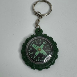 French vintage keychain holder compass design
