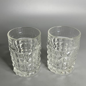 vintage set of 2 glasses barware collectible glass  whiskey glasses