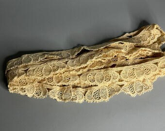 ヴィンテージアンティークレース、幅1 1/4、長さ1ヤード、ローズ