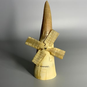 Diseño de molino de viento de cuerno vintage francés St Raphael souvenir beach resort