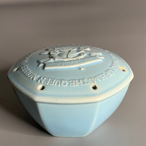 English vintage potpourri ceramic porcelain 80th birthday of H.M. The Queen Mother souvenir event Sandringham 1980