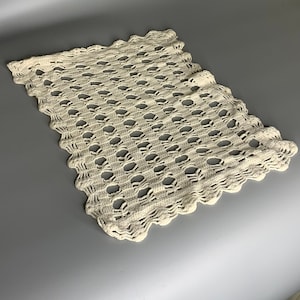 French vintage embroidery crochet napperon doily placemat