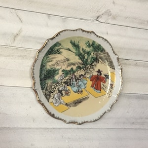 vintage plate Chinese porcelain scenery outdoor decor plate with gold color rims home decor hanging plate