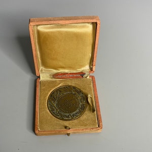 French vintage bronze Medal in box St Quentin and Aisne souvenir
