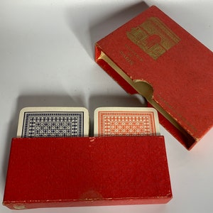 Franse souvenir de Paris speelkaarten Printemps set van 2 kaartkaarten Arc of Triumph monument Paris in case uit de jaren 1950
