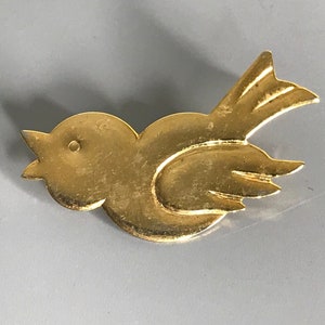 French vintage lapel pin brooch jewelry bird design
