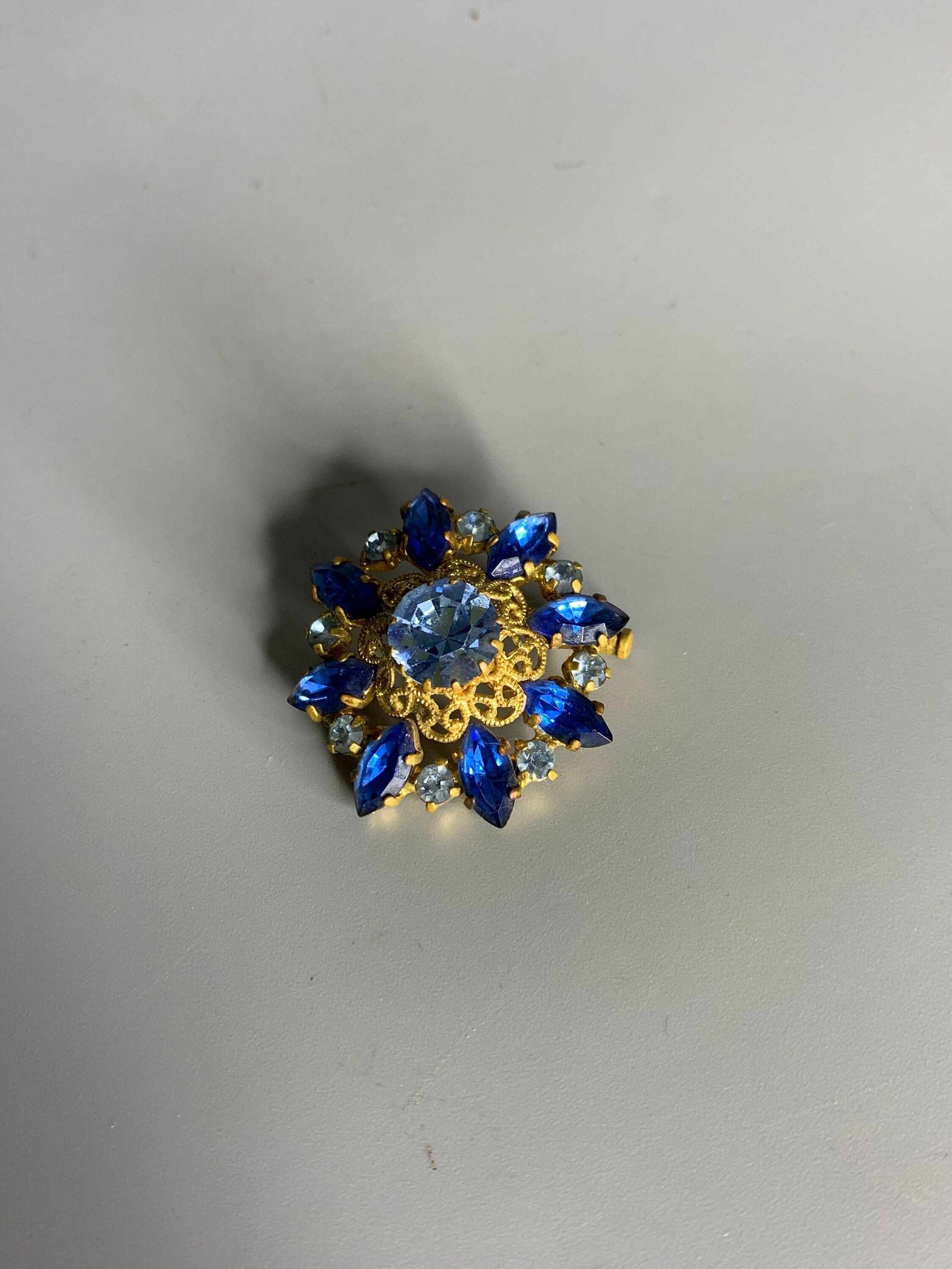 Broche ancienne en or et diamants