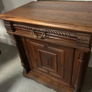 French antique oak carved Buffet Cabinet Cupboard Side Table Early 1900 Henry II NEED to pick-up from 29588