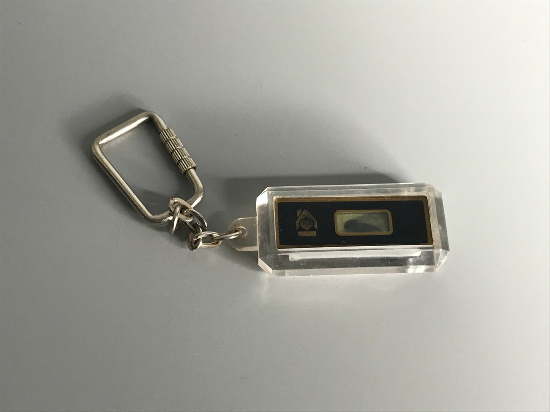 Keychain French Vintage Key Chain Holder Advertising Circuit
