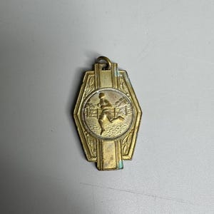French vintage medal award pendant necklace jewelry Marathon running design