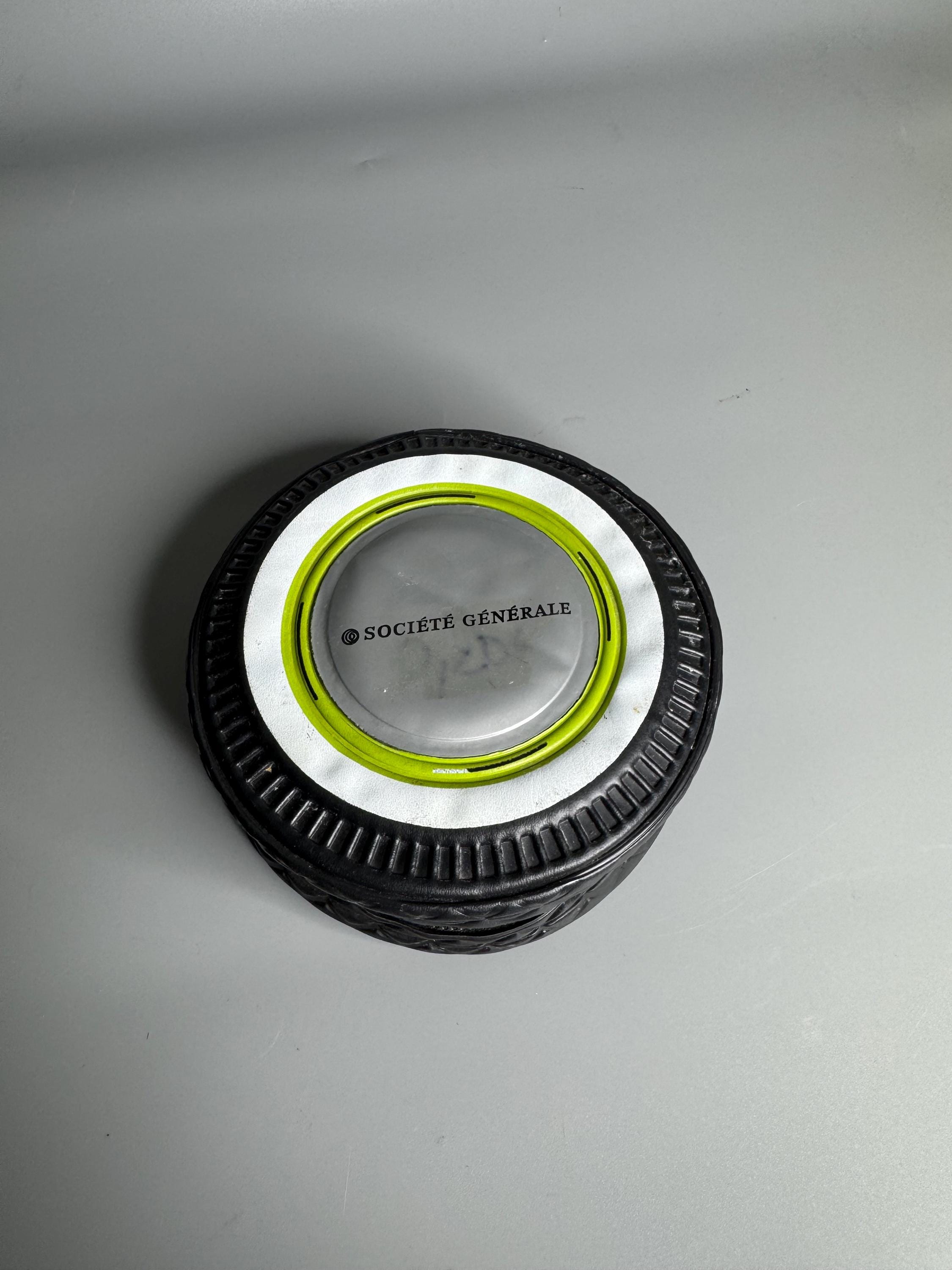 手袋をはめたフランスのビンテージタイヤ。1950年代後半にフランスで製造されたタイヤデザインのソシエテジェネラル。 - Etsy 日本