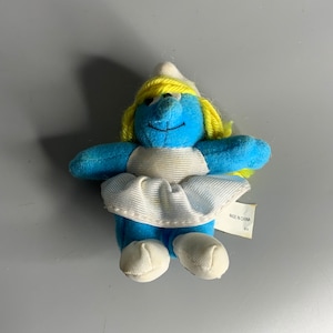French vintage McDonalds toy collectible Smurf year 2000 Happy meal figurine