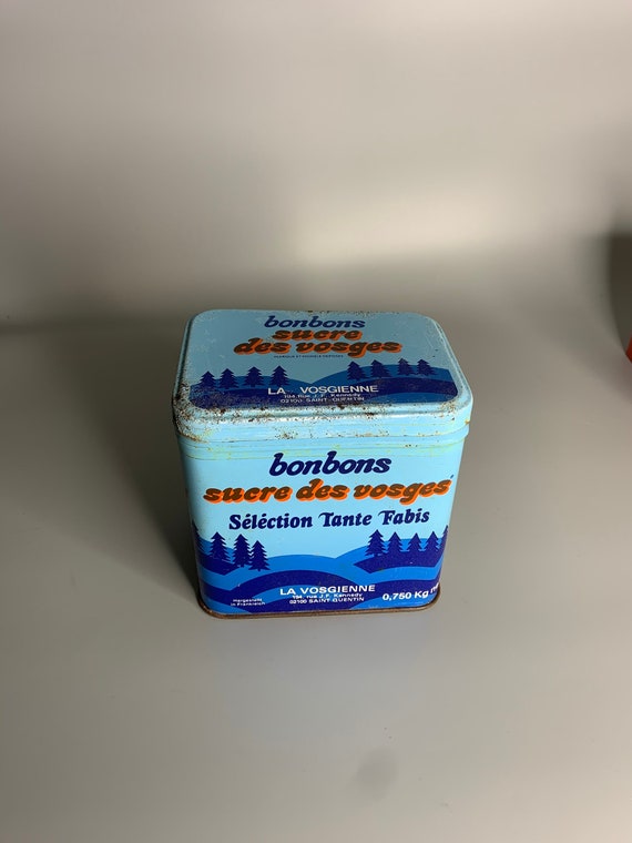 フランスのヴィンテージブリキ缶の小物入れ Bonbons Sucre des Vosges