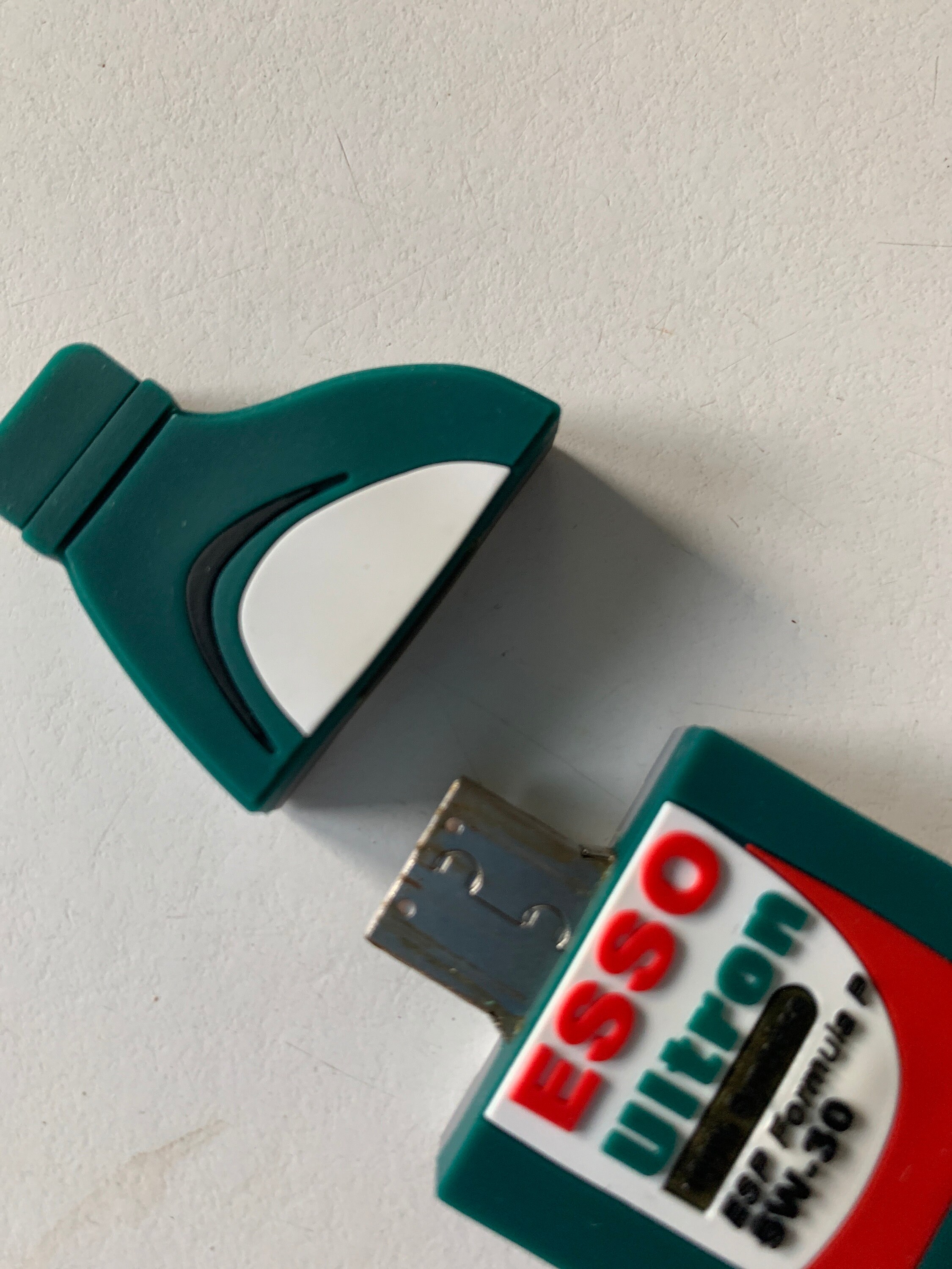 Vintage Mobil 1 - Esso Uitron USB Key Advertising From France ...