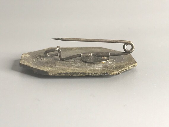 Broche Ancienne Notre Dame En Argent Style Art Nouveau - Occasion, Bon état