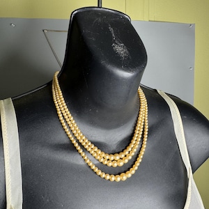 French vintage necklace jewelry pearl 3 rows mother of pearls 1940&#39;s era