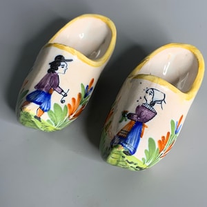 Quimper HR French vintage clog shoes set ceramic pottery Hr Quimper