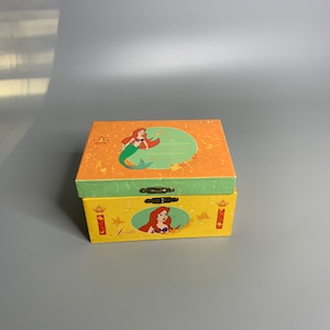 French vintage Disney music box advertising Princess Arielle jewelry box girl&#39;s gift