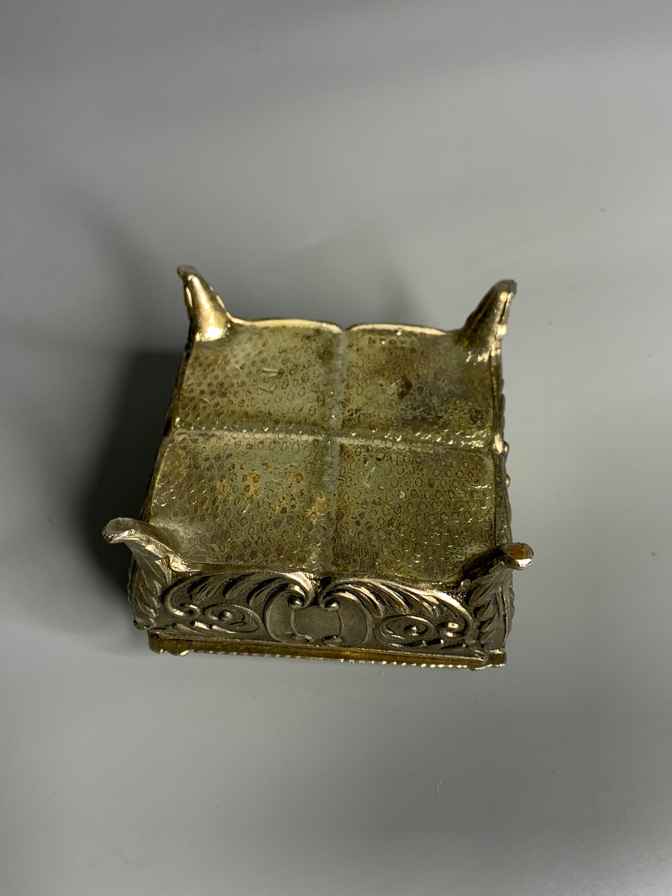 Japon Jewlery Box Vintage Silver Color Metal Knick Knack Box