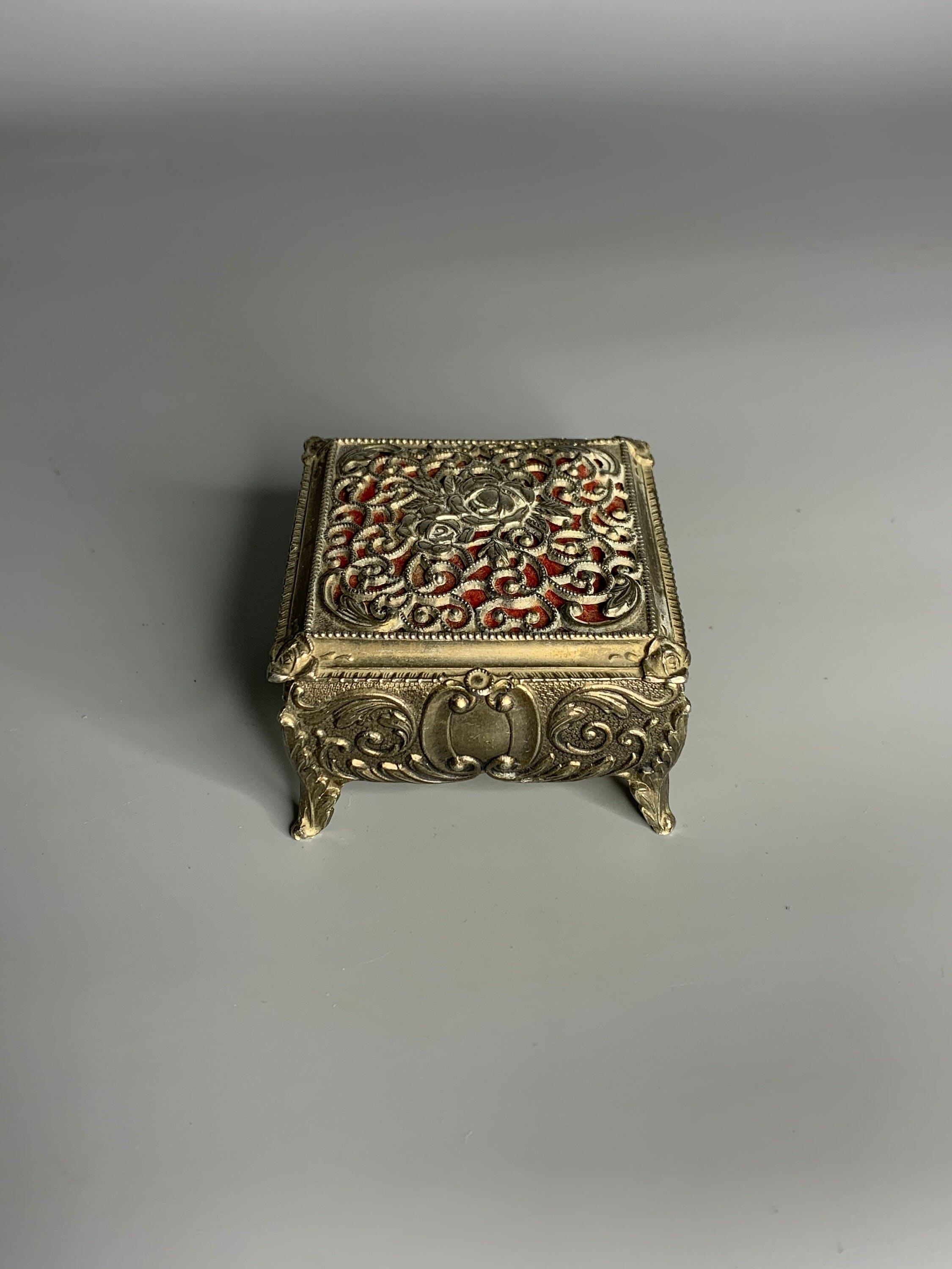 Japon Jewlery Box Vintage Silver Color Metal Knick Knack Box
