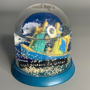 French vintage snow globe Stes Maries de la Mer souvenir decoration made in France souvenir religious Saints