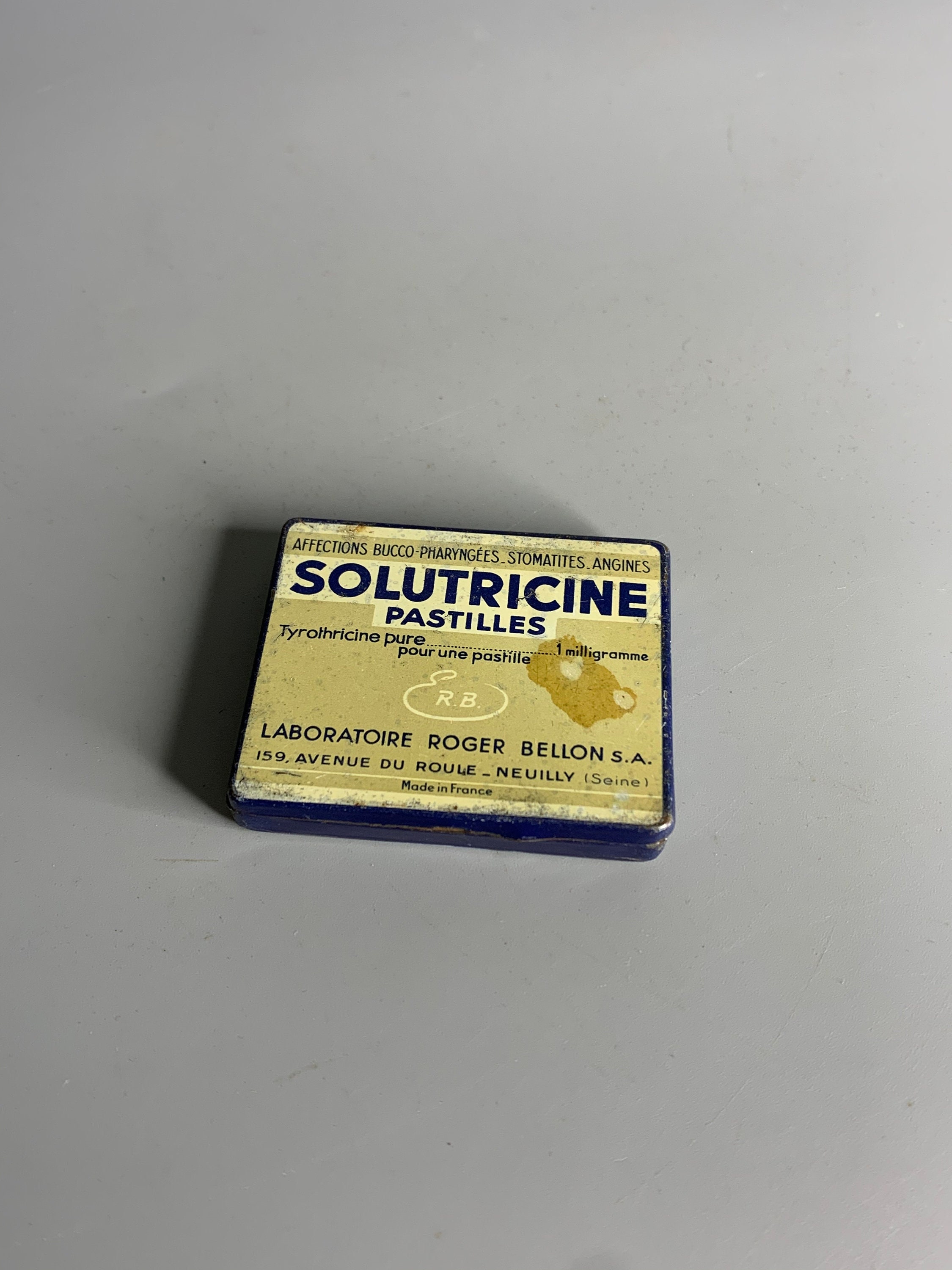 Vintage French 1940's Sucrettes Medicine Pharmaceutical Tin Box. 