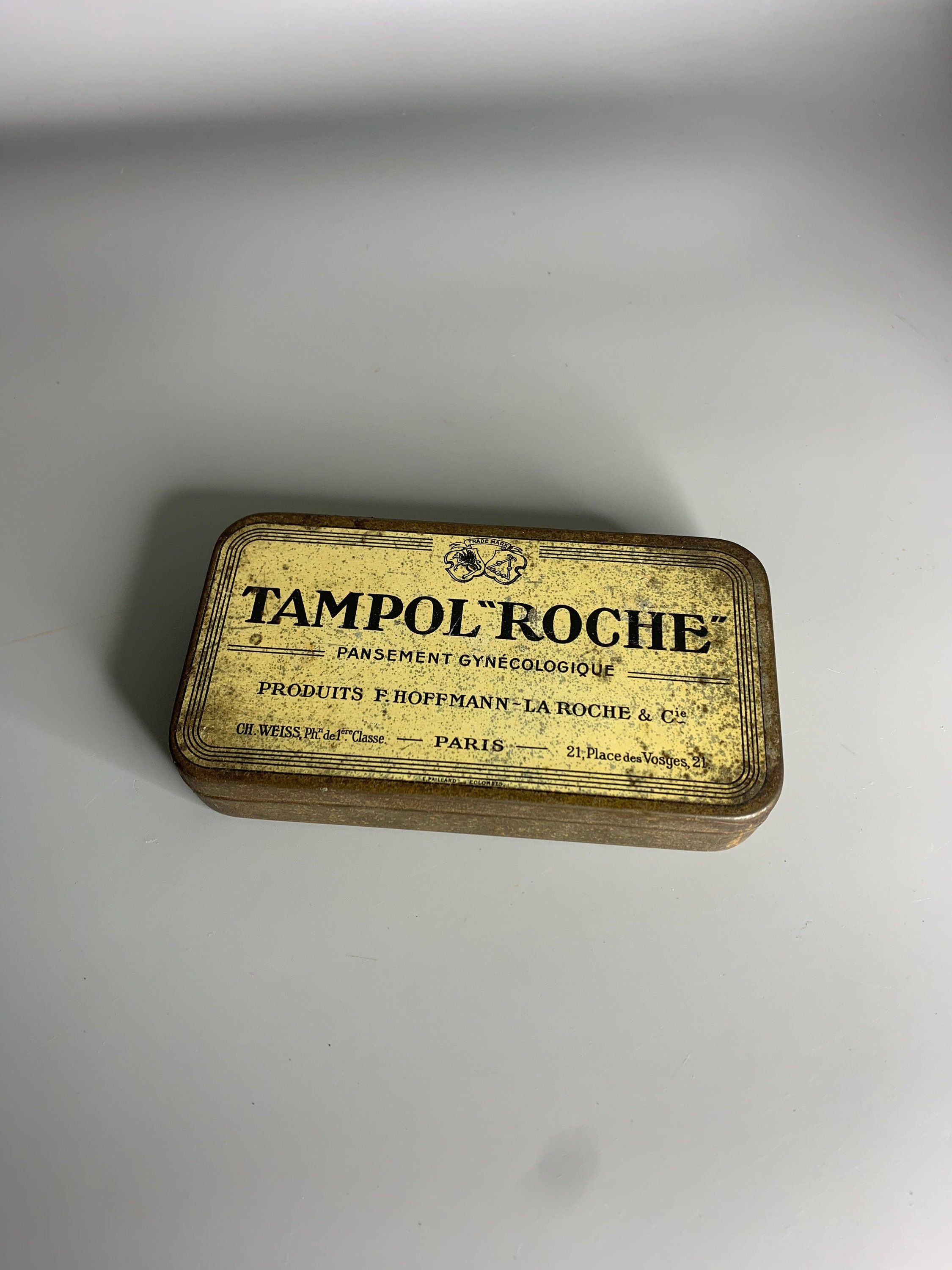 フランスの薬 ヴィンテージ ブリキ缶 小物箱 タンポル ロシュ製薬