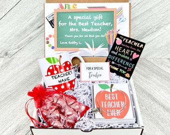 Teacher Gift Box Set - Personalized Teacher Gift - Teacher Gift Set with Teacher Mug, Bracelet, Candy, and Cards