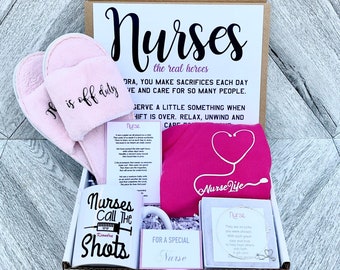 Nurse Gift - Nurse Gift Set - Gift box for nurses with Shirt, bracelet, mug, slippers and a special Poem Card