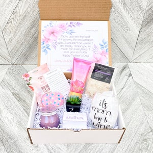 Mom Spa Gift Set - Pamper Yourself Spa gift box  - Mother’s Day Gift - Luxury Spa Set