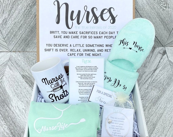 Nurse Gift - Nurse Gift Set - Gift box for nurses with Shirt, bracelet, mug, slippers and a special Poem Card